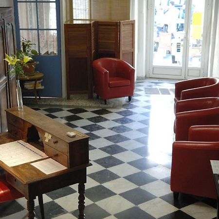 Hotel Du Cours Пертюі Екстер'єр фото